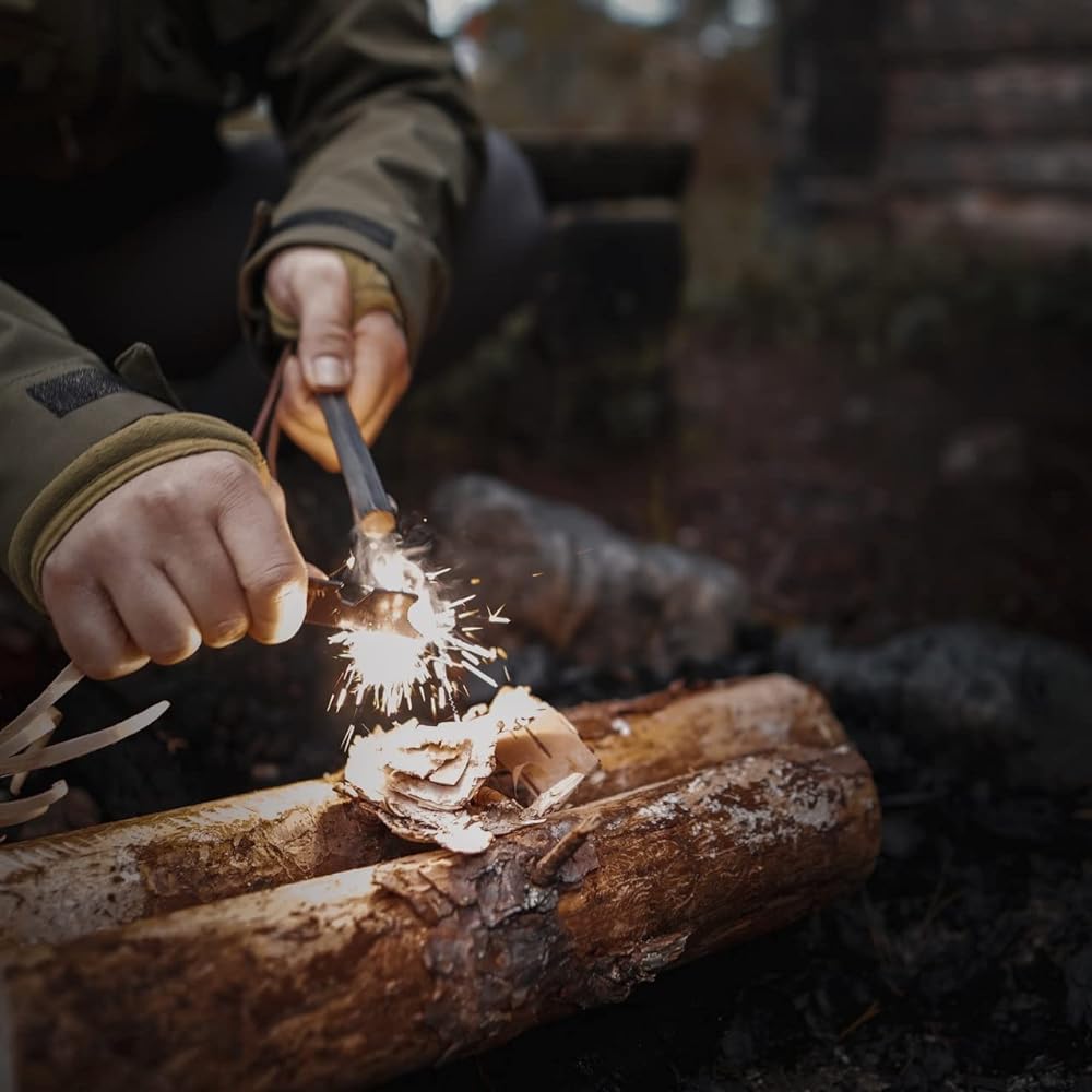 Überleben Hexå Fire Starter - Hexagonal ferrocerium rod with 6 firing surfaces - 1/2" (12.5mm) thick fire steel - Over 20,000 ignition cycles - Survival Igniter, Leather Neck Strap & Multitool Striker Length 6"/15 (2cm)