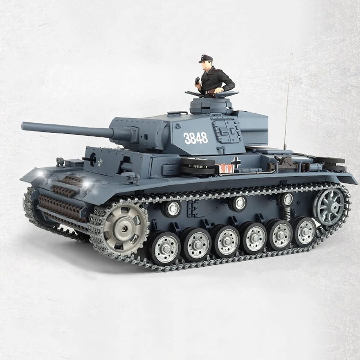 Tank Radio-controlled German 3rd Medium Tank (L Type) Latest 7.0 ver 1/16 scale 2.4GHz remote control Simulated sound action Smoke and infrared combat shooting BB bullets Finished product painting (With 1800 mAh battery)