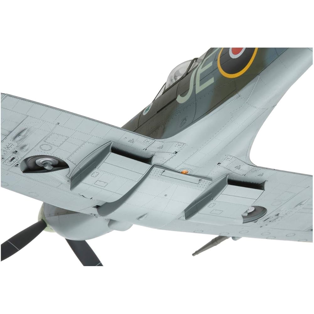TAMIYA 1/32 Aircraft Series No.19 Royal Air Force Supermarine Spitfire Mk.IXc Plastic Model 60319