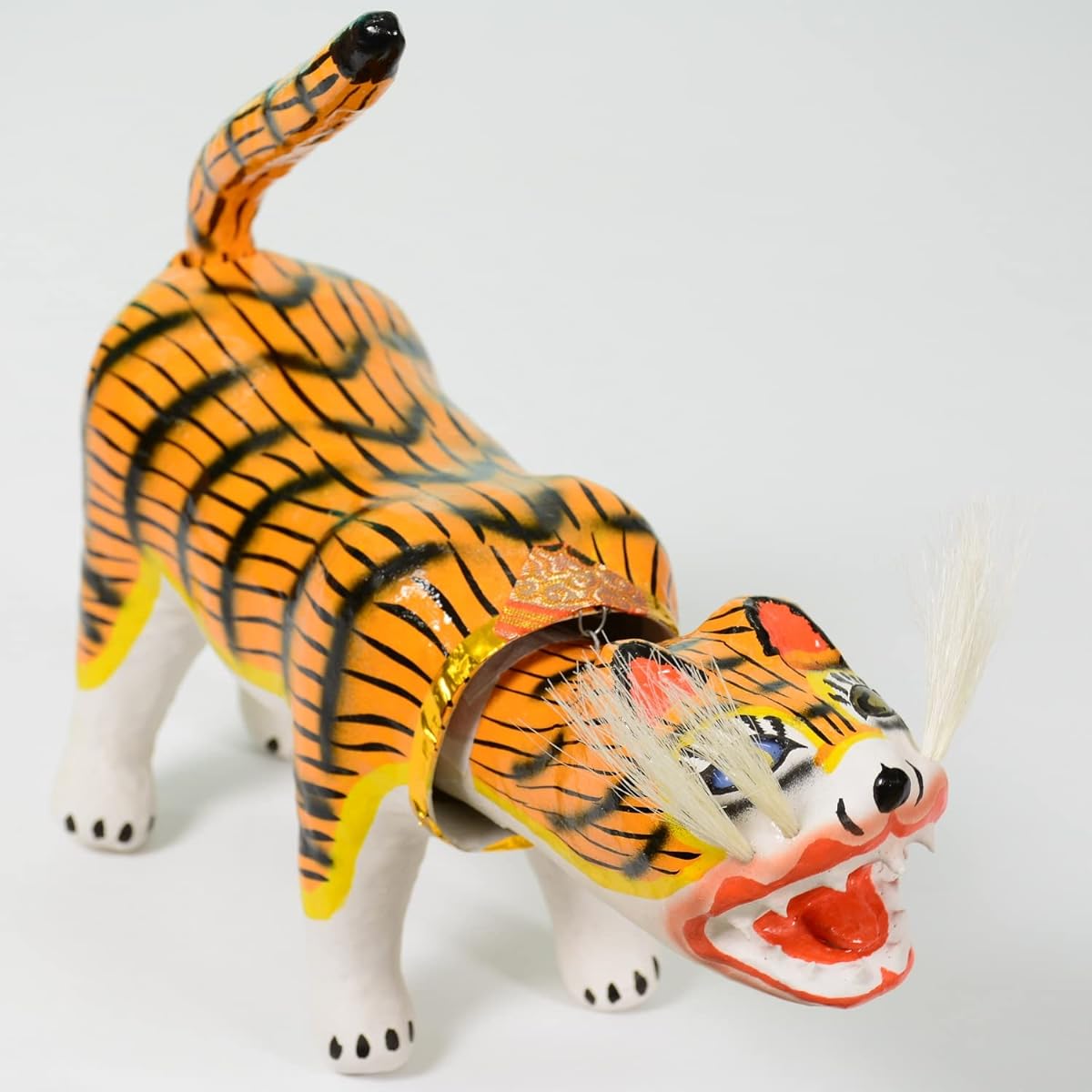 Paper Tiger Paper Tiger [Kagawa Prefecture Designated Traditional Craft] (No. 4: Total Length 28cm x Height 16cm x Width 10cm)