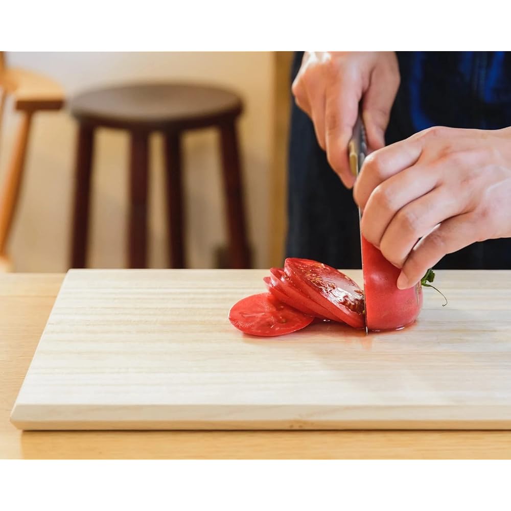Set of 2 paulownia cutting boards made by traditional craftsmen, M size + S size, made in Japan