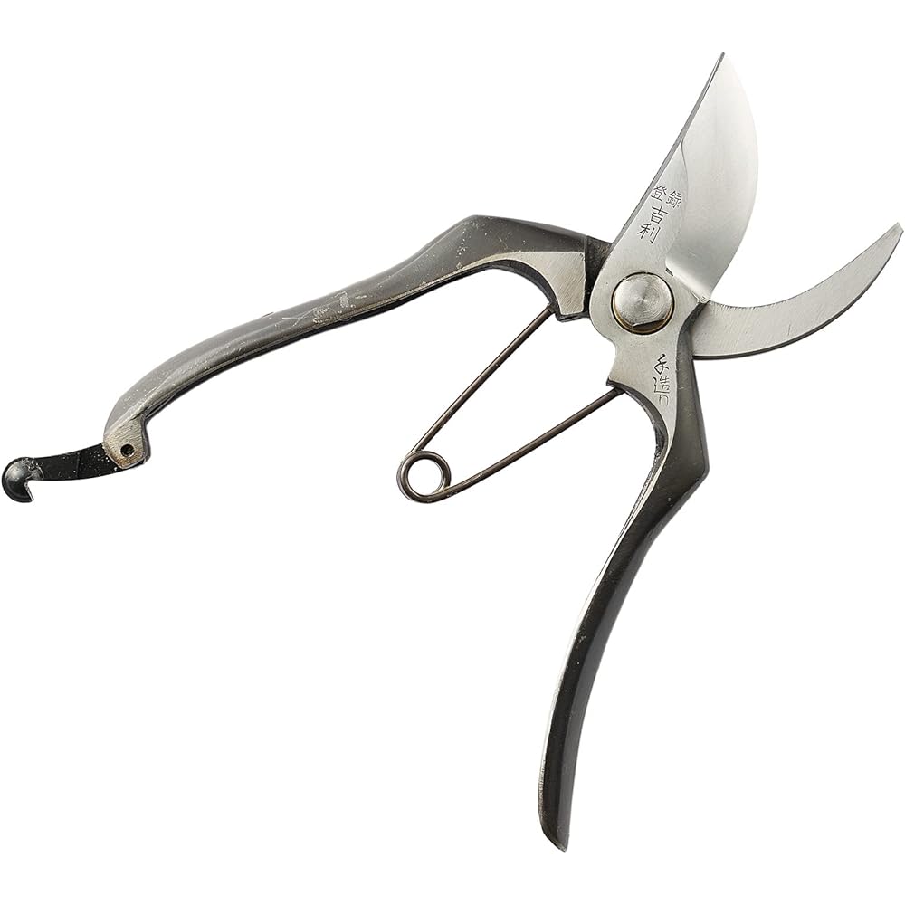 Aguri no Kura Geely Pruning Shears with Metal Clasp, 180mm, Made in Japan, Made in Sanjo, Niigata Prefecture, Handcrafted by Blacksmiths, Small Size, For Pruning Garden Trees, Fruit Trees, and Garden Plants