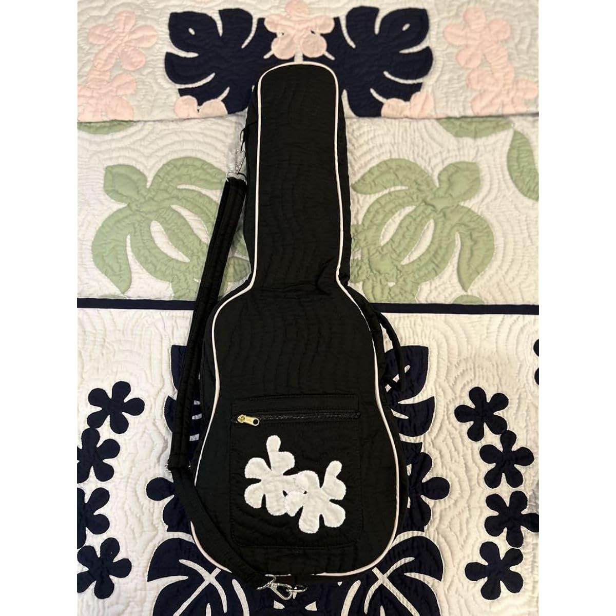 Last ukulele case, genuine Hawaiian quilt, navy, Monstera Honu, clearance sale, 8,000 yen