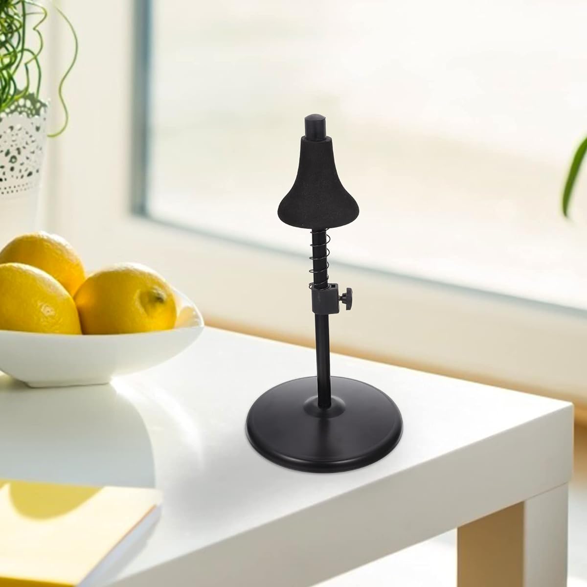 trumpet stand iron trumpet holder flugelhorn stand trumpet storage stand musical instrument display props professional trumpet holder iron trumpet stand musical instrument display stand