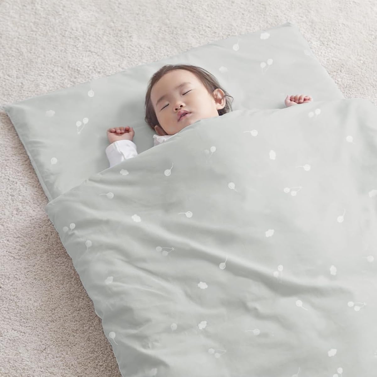 Iris Plaza 5-piece nap blanket set, infant blanket set, soft and gentle to the touch, comes with an easy-to-carry storage bag, made from 100% skin-friendly cotton, washable at home, light and fluffy blanket, balloon pattern gray, KFS-K5S