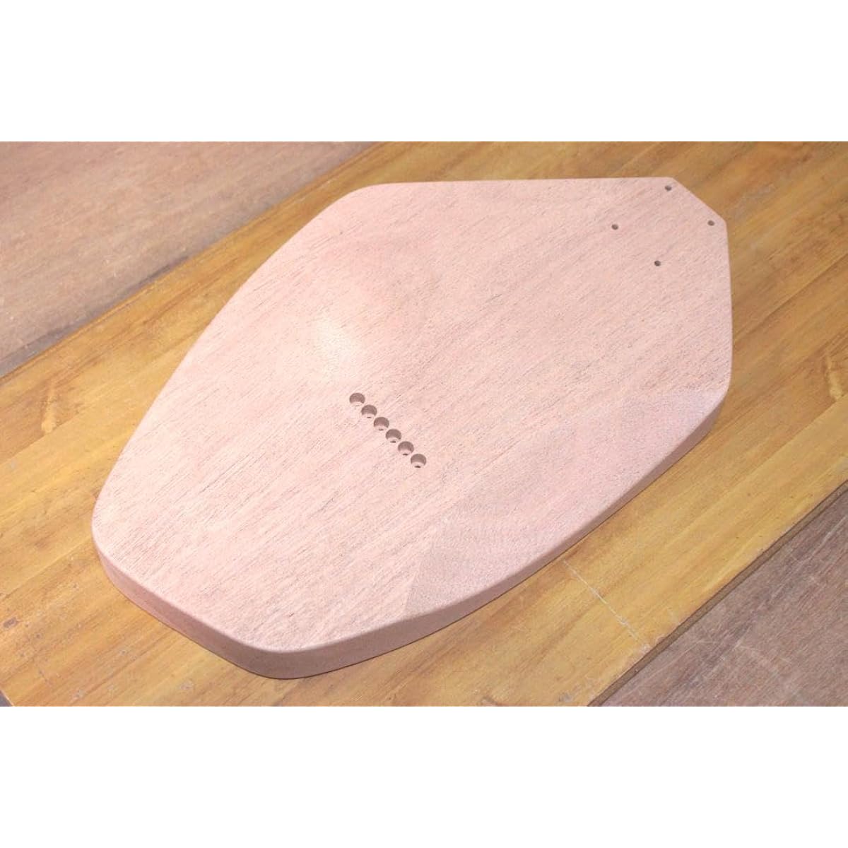Until 12 o'clock Tele Phantom type guitar body Mahogany 1 piece Ukigumo