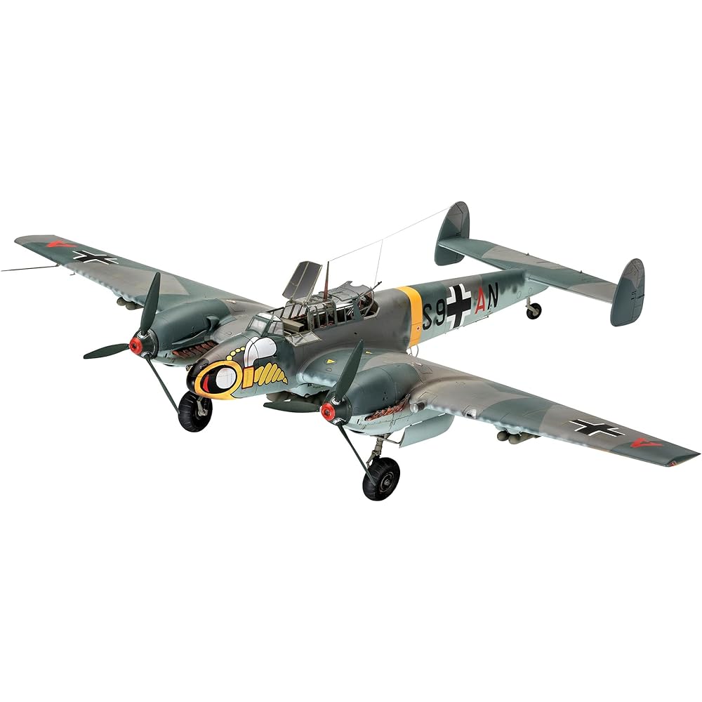 German Level 1/32 Luftwaffe Messerschmitt Bf110 C-7 Plastic Model 04961