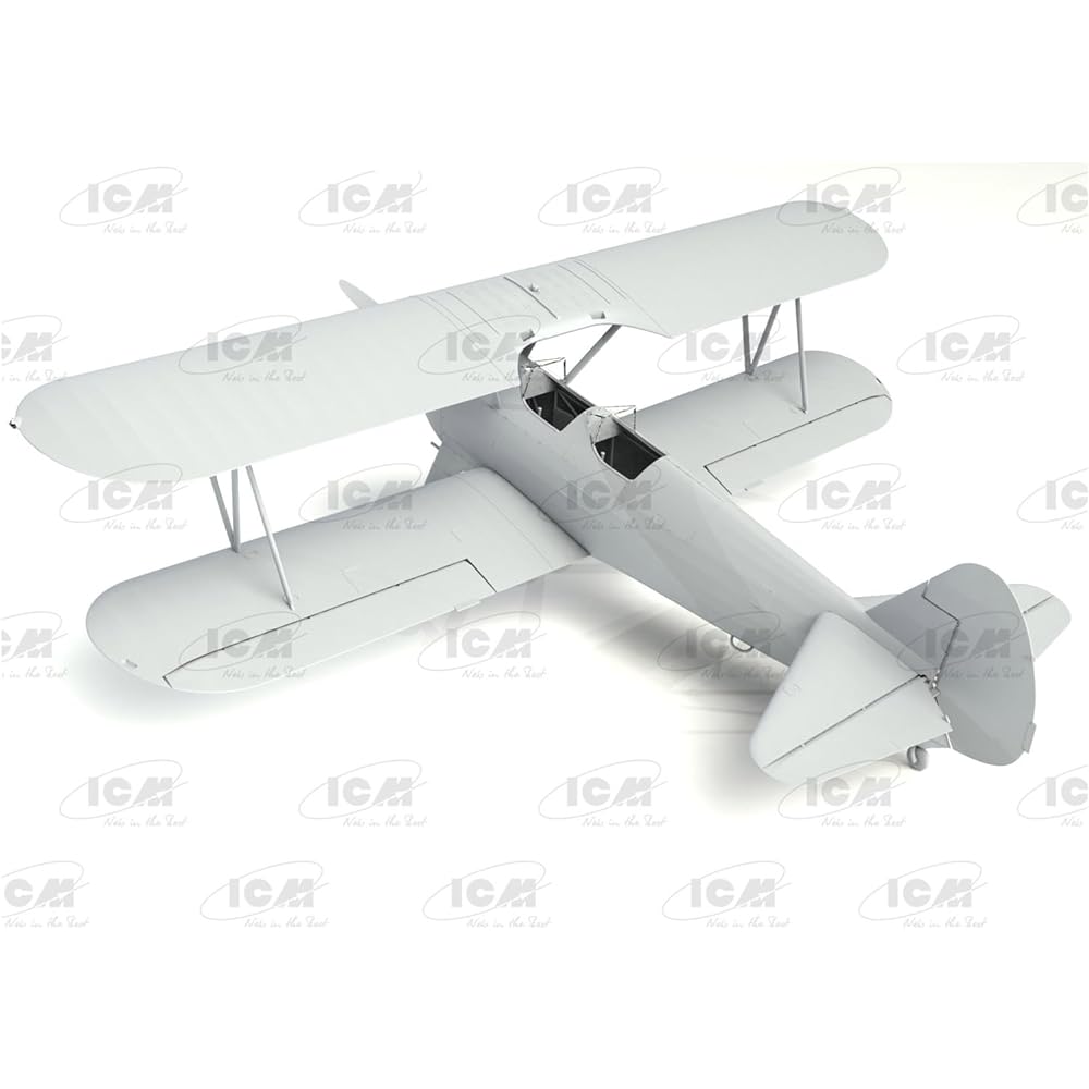 ICM 1/32 US Air Force Stearman PT-17 w/Female Cadet Plastic Model 32051