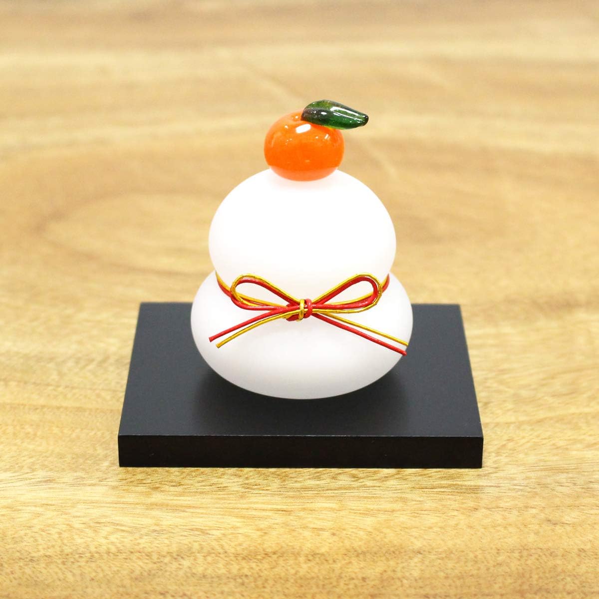 White glass Kagami mochi (S) Glass Calico Glass Calico Handmade Glass Art Comes with gift box Object Ornament New Year