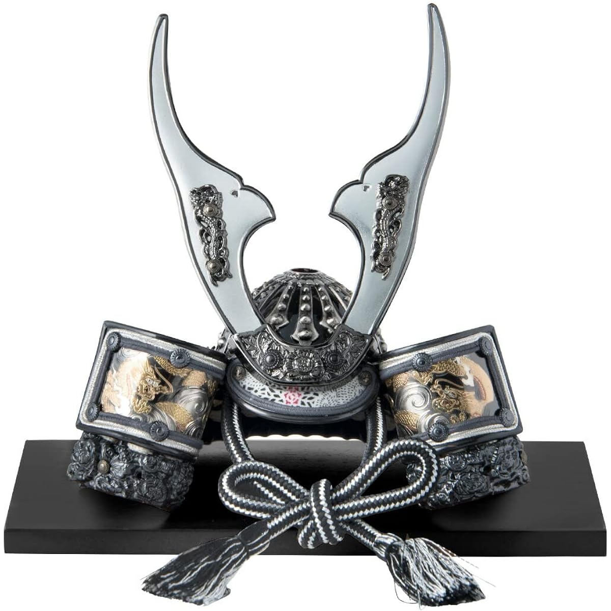 May Doll Compact Helmet Can be displayed on a 25cm wide surface [B. Auspicious Dragon Helmet] (Black base) Made in Japan [FUN fun]