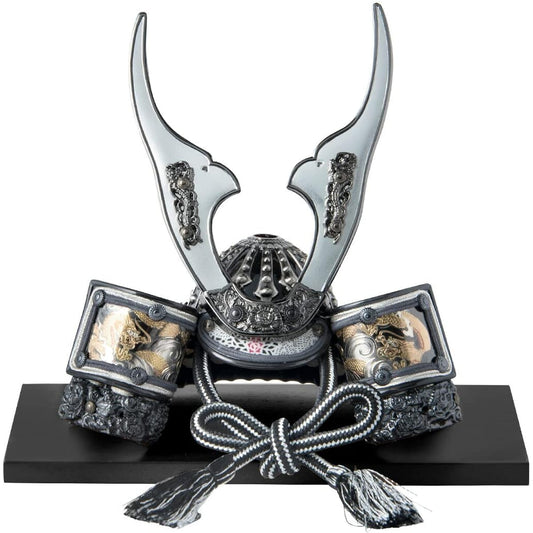 May Doll Compact Helmet Can be displayed on a 25cm wide surface [B. Auspicious Dragon Helmet] (Black base) Made in Japan [FUN fun]