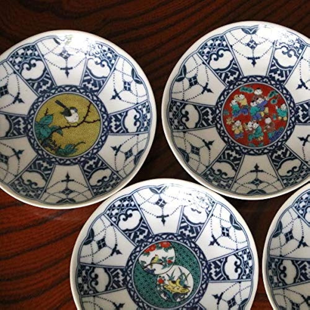 Kutani ware Seikaze No. 4 plate set (set of 5), crest period painting style