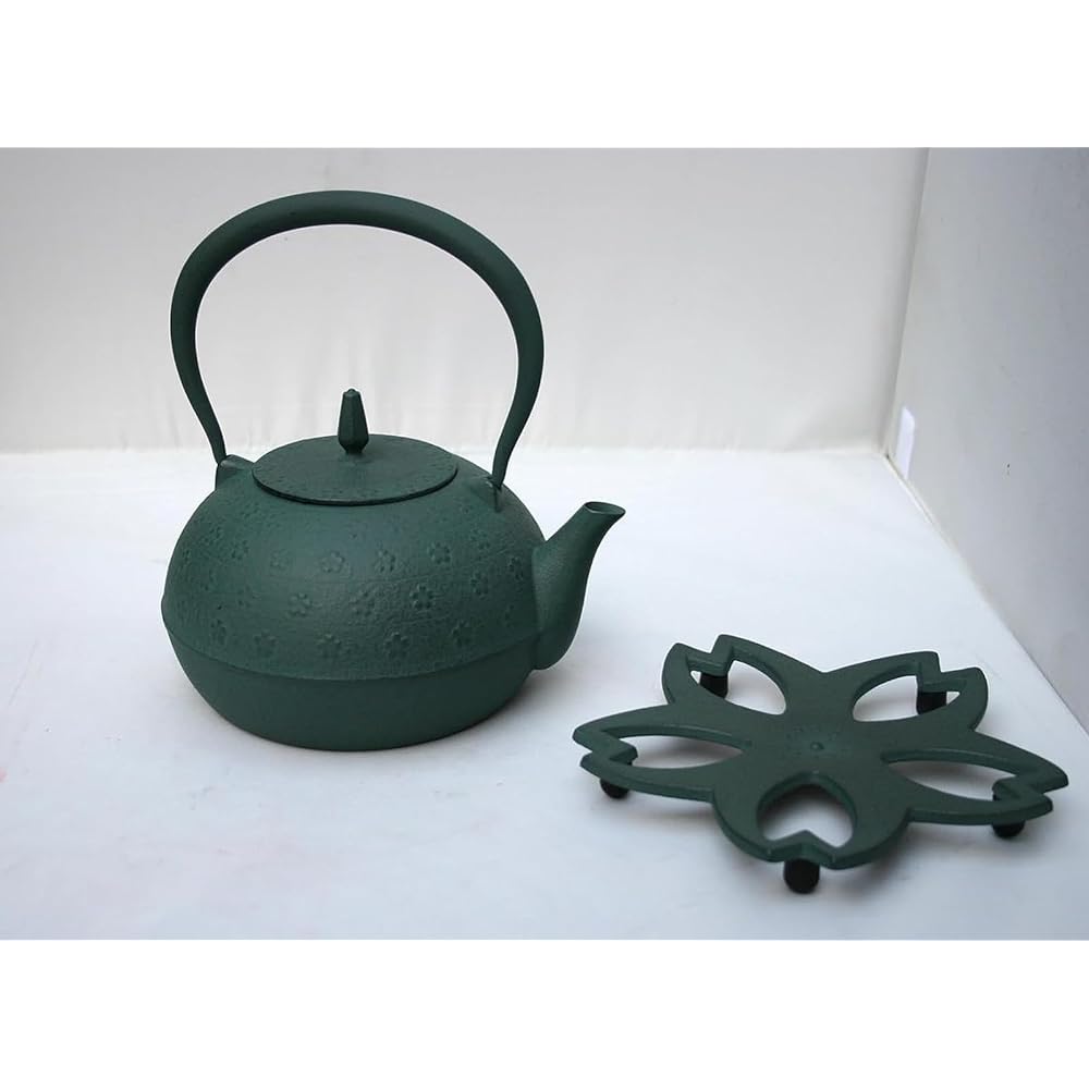 Ikenaga Tekko Nanbu Ironware Iron Kettle Made in Japan Kettle 1.2L Compatible with IH and Gas Fires Tea Container Iron Replenishment Shade Sakura Pattern Green Bamboo