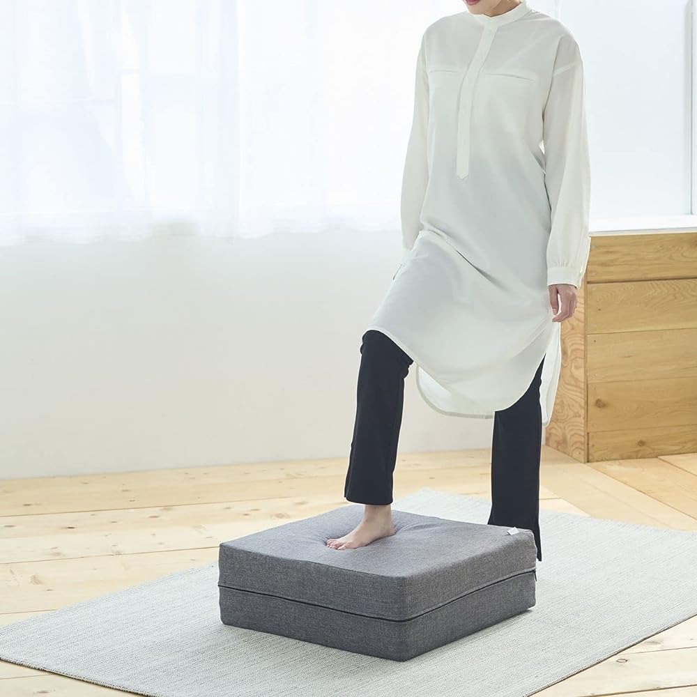 MIZUNO Healthy Interior Trampoline Cushion Health Training Equipment Design that blends in with your interior Buttocks Hamstring Calf Gray C3JHI203