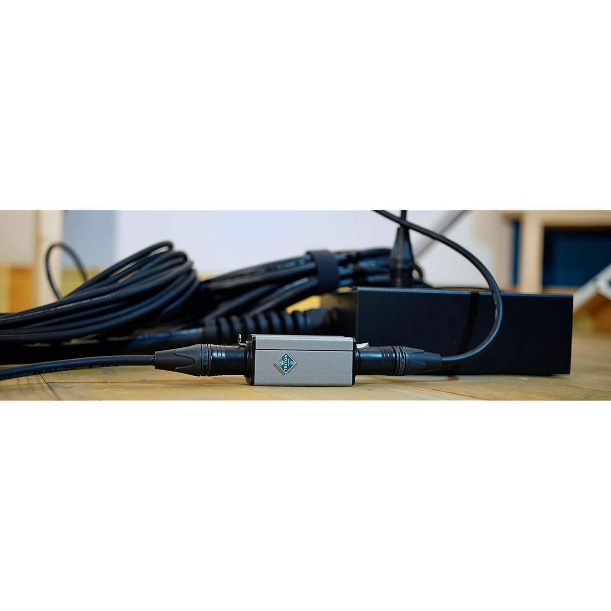 TRITON AUDIO TRITON AUDIO Mic Preamp Amplifier Preamp Microphone Volume Increase Noise Removal Fethead Broadcast Genuine Product