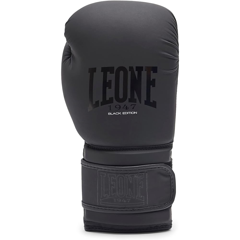 LEONE 1947 Boxing Gloves Unisex [BLACK&WHITE] Synthetic Leather Wrist Protection Padded Velcro Closure GN059 [Genuine Product]