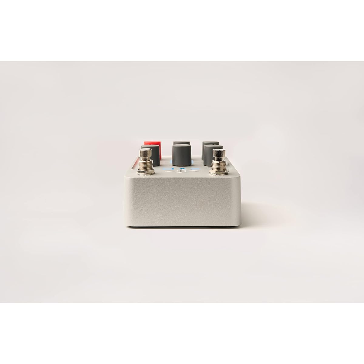 Universal Audio UAFX MAX Preamp and Dual Compressor Compressor Pedal Effects Pedal [Official Japanese Product]