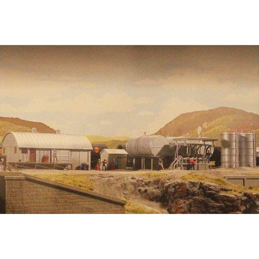 Walthers - Interstate Fuel & Oil -- Kit - N