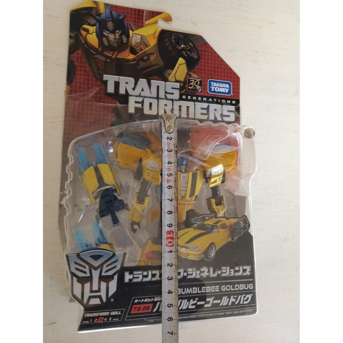 Bumblebee Goldbug Transformers Generations TG-26 Autobot Intelligence Commander Bumblebee Goldbug