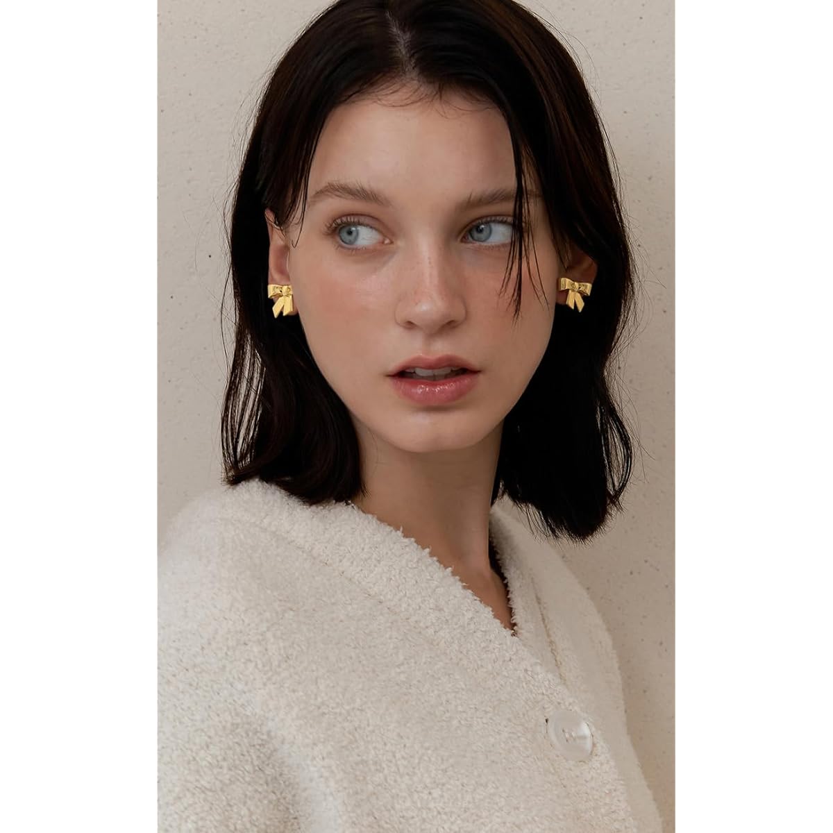 INNERDIVA Bow Earrings for Women, Bow Stud Earrings, Cute Bow Earrings, Statement Bow Stud Earrings, Christmas Earrings, Christmas Gifts