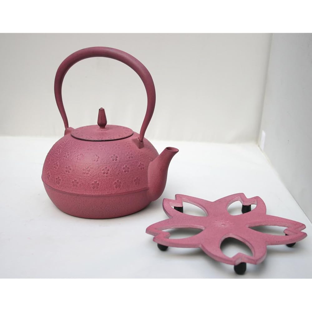 Ikenaga Iron Works Nanbu Iron Kettle, Shade, Sakura Pattern, Pink