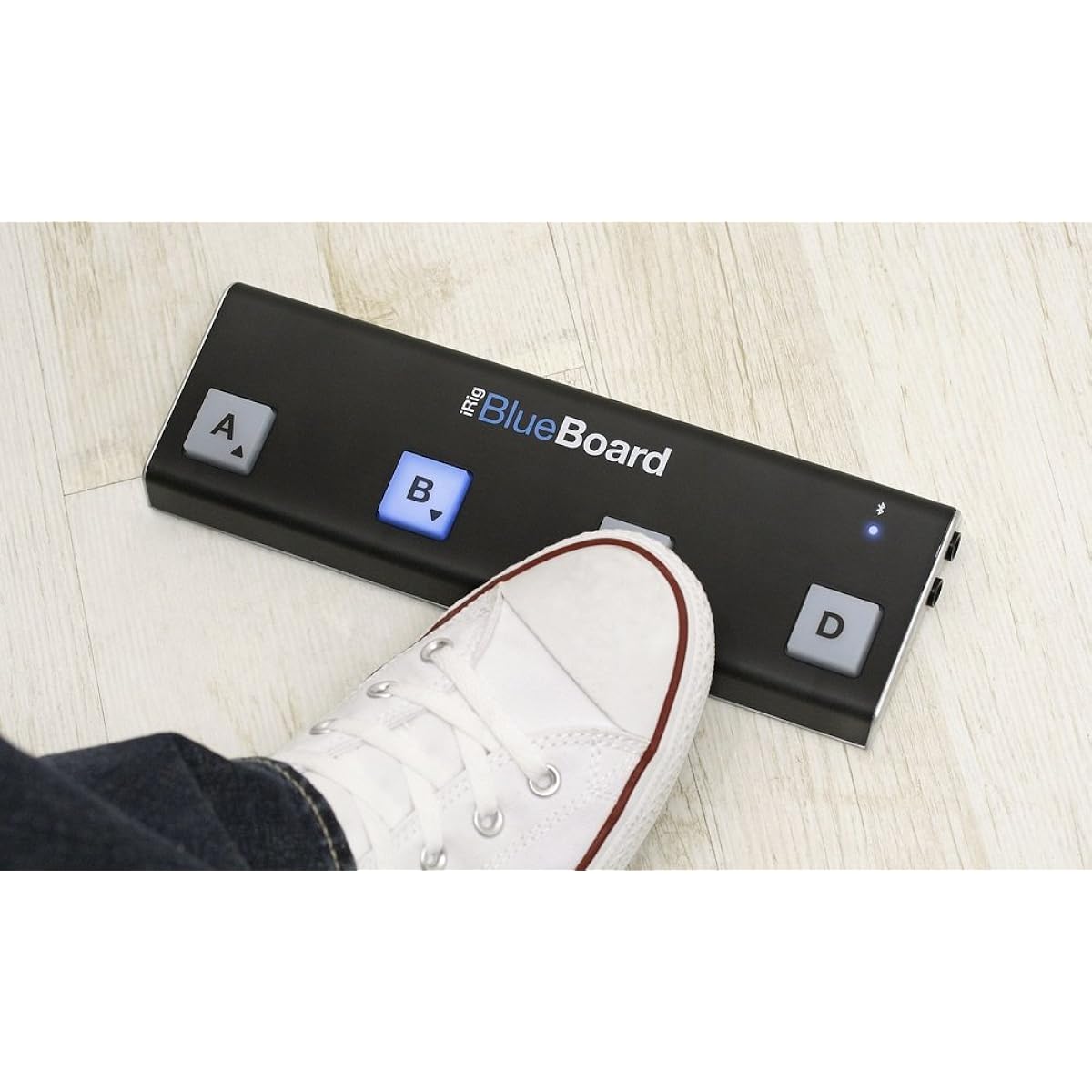 IK Multimedia iRig BlueBoard Wireless MIDI Pedal Board [Domestic genuine product]