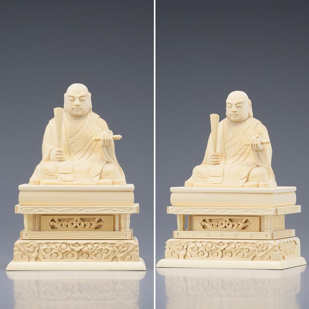 Buddhist altar shop Takita Shoten Buddhist statue Supervised by the great Buddhist master ``Hokarikodo'' Nichiren Saint (Nichiren sect) White wooden 2 dimensions (height 13.3 cm x width 9.8 cm) Principal Buddha statue for Buddhist altar, wood carving [Ta