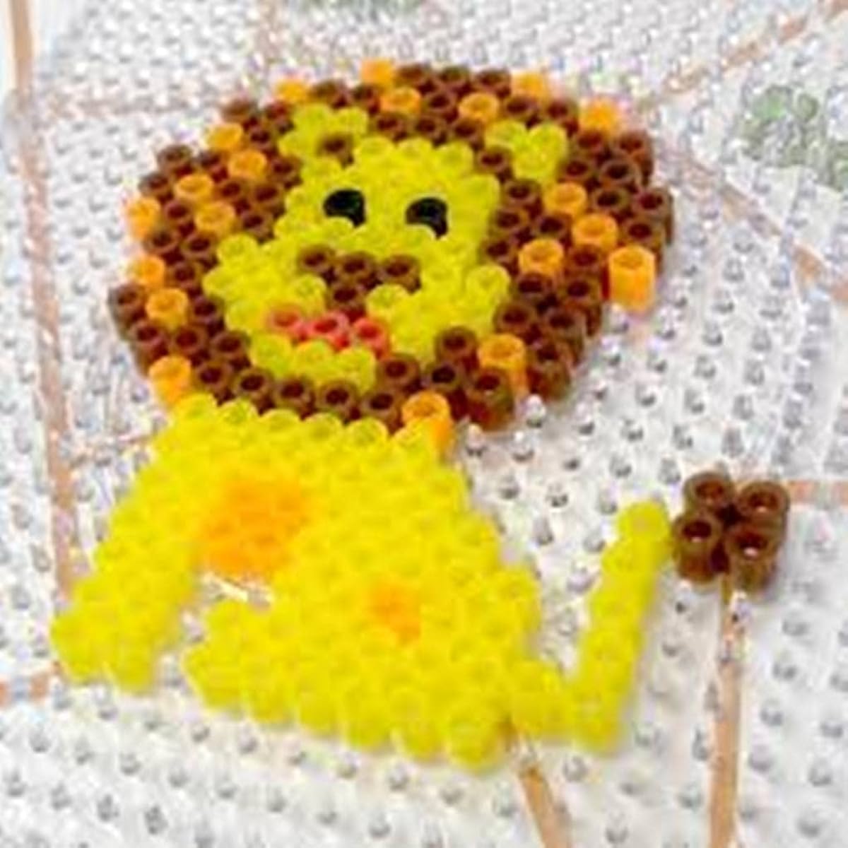 EKTA Pixels Jungle Safari Fridge Magnet Badge Making Kit for Kids Creativity