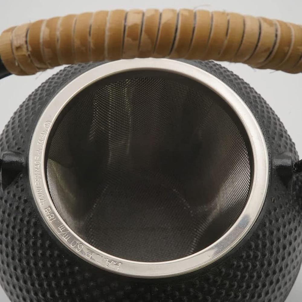 Tonami Shoten Nanbu Iron Kettle Teapot Miyabi Black 0.4ℓ Made in Japan 50094 Outdoor Camping Open Fire OK Repaintable