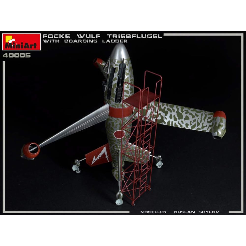 Miniart 1/35 FW Triebflugel (with boarding ladder) plastic model MA40005