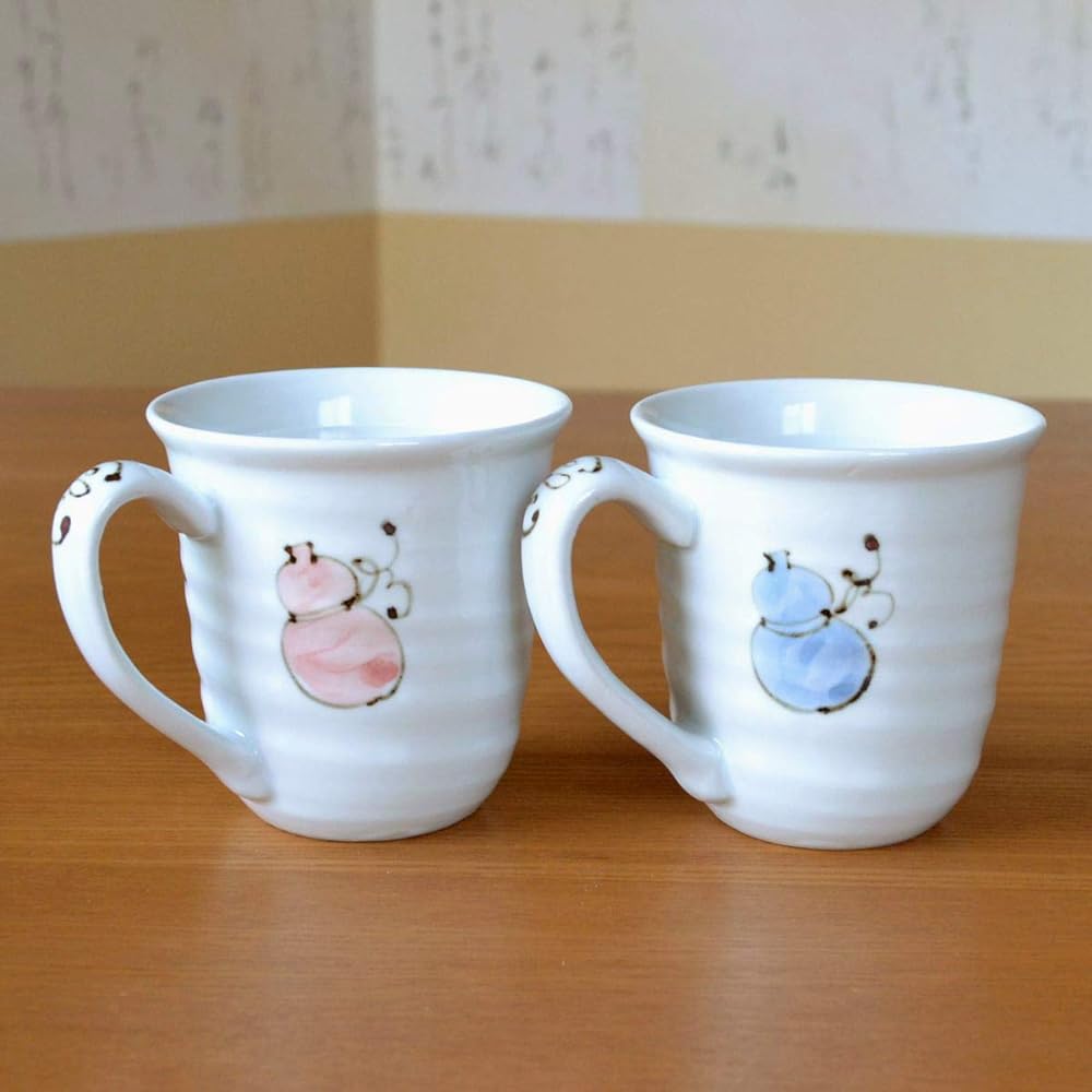 Good luck gift for wishing for good health, pair of Arita ware mugs, six flower gourds, gift card and message card, in wooden box