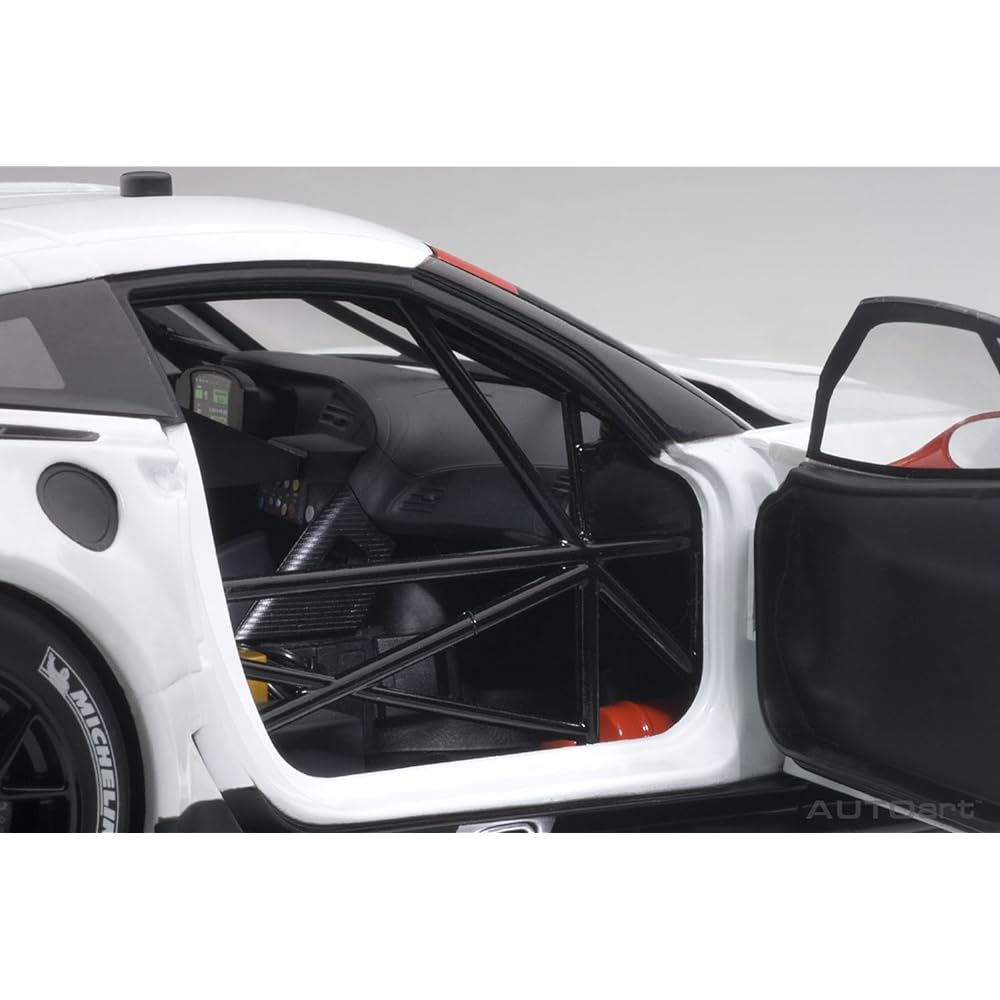 AUTOart 1/18 Chevrolet Corvette C7.R White