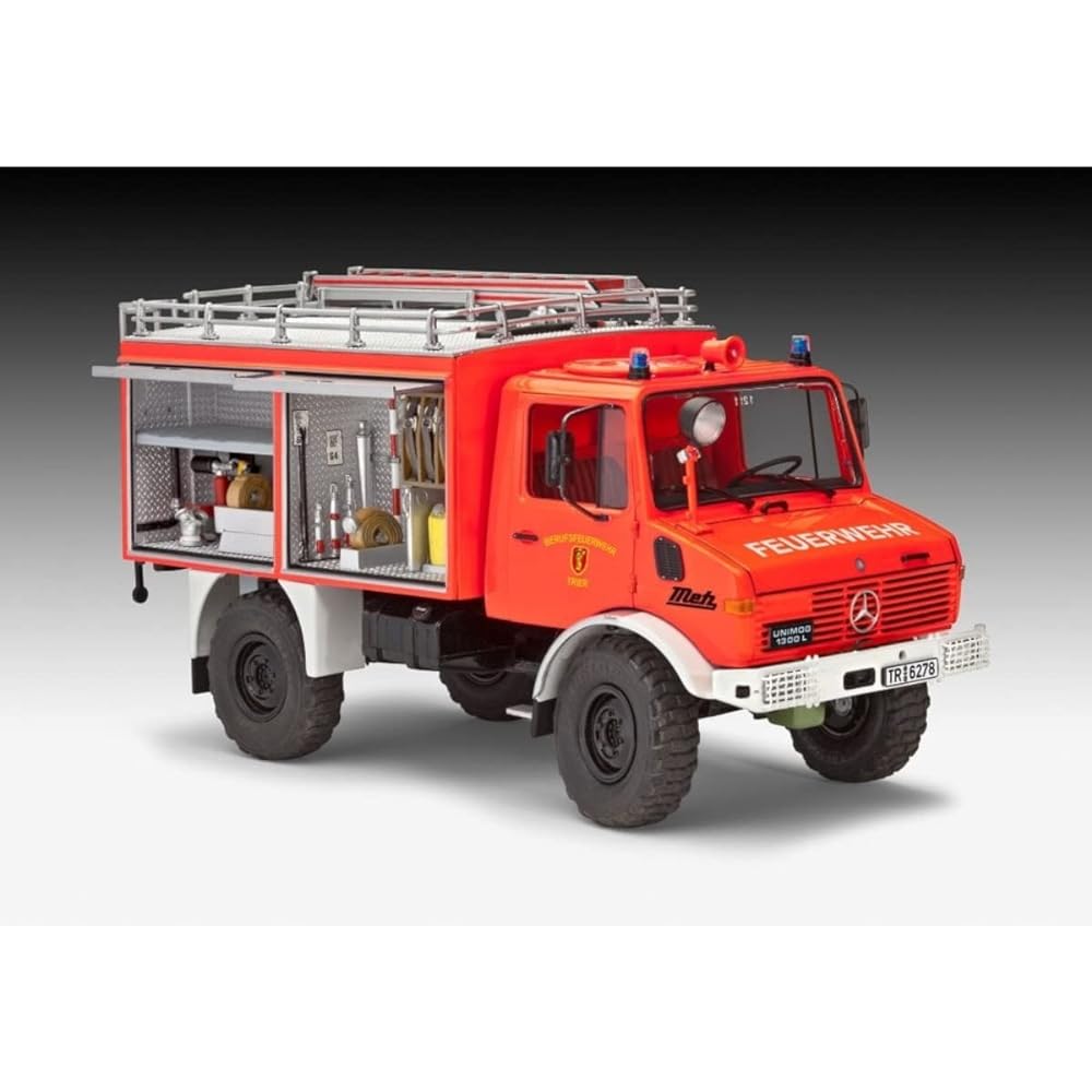 German Revell (Revell) 1/24 Mercedes-Benz Unimog U1300L TLF 8/18 Fire Truck Plastic Model 07512
