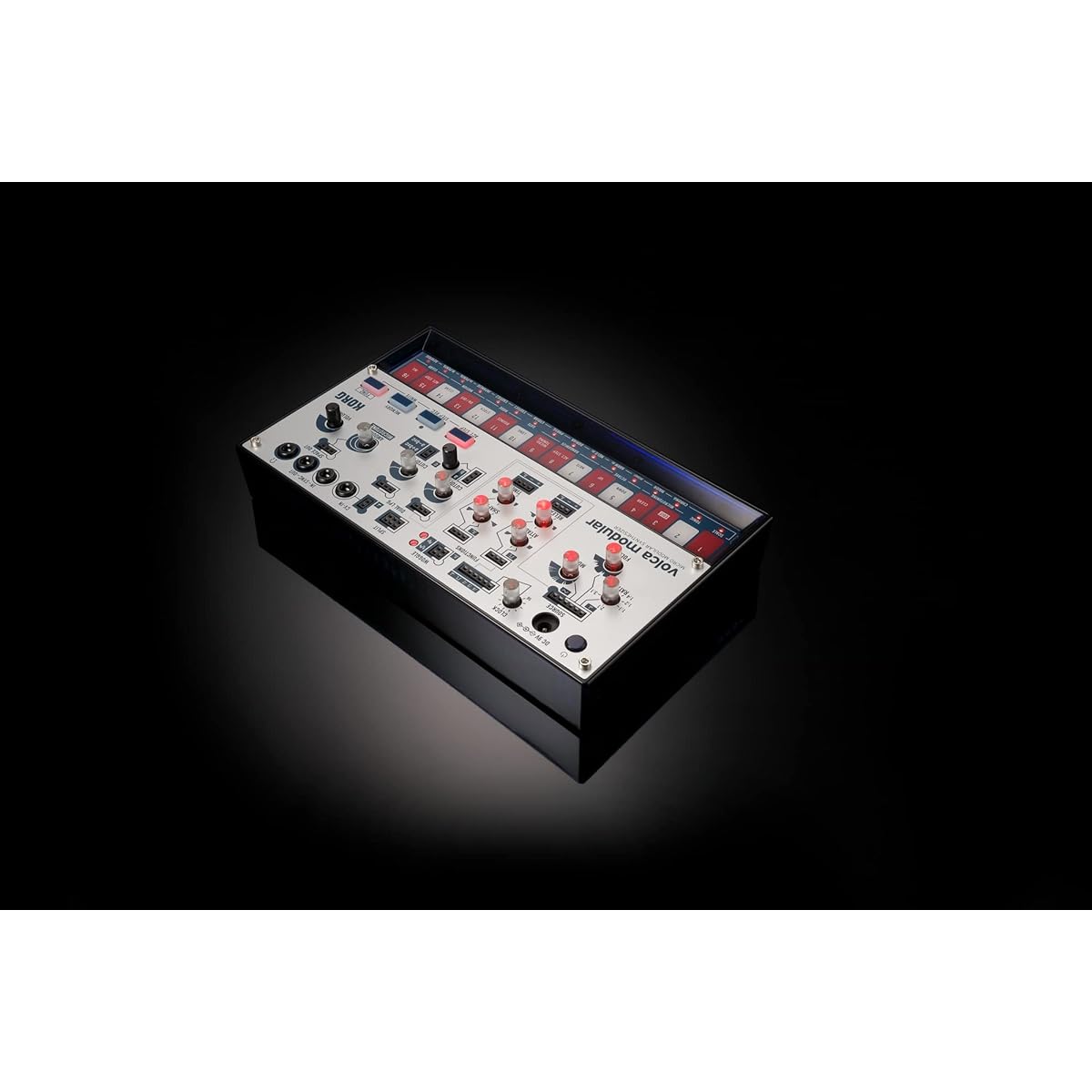 KORG modular synthesizer, volca modular, patching cable included, battery powered, built-in speaker, can be used with headphones, compact size that can be used anywhere