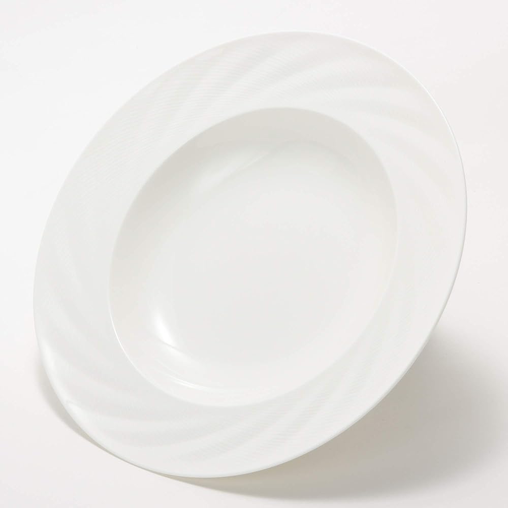 NARUMI Pasta Plate Sense Relief 29cm Soup Plate Rim Plate White Stylish Simple Microwave Warming/Dishwasher Safe 51800-5772
