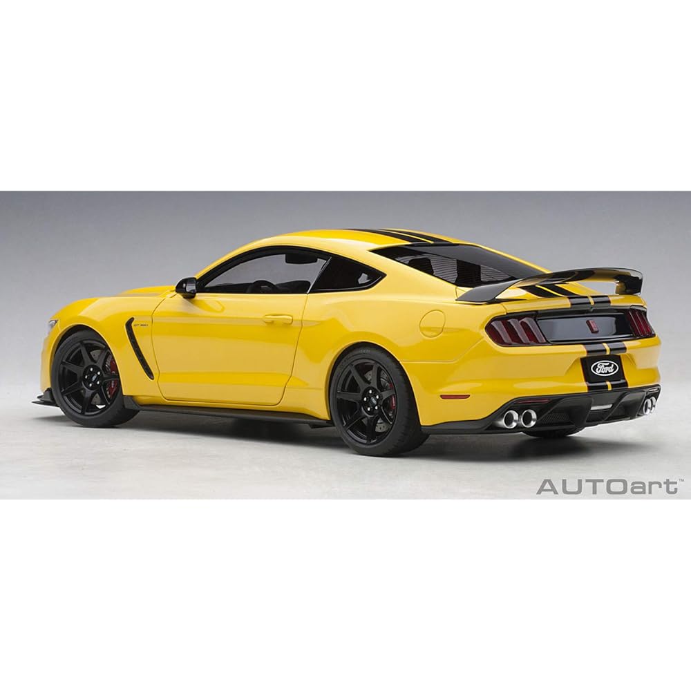 AUTOart 1/18 Ford Shelby GT350R Yellow/Black Stripe Finished Product