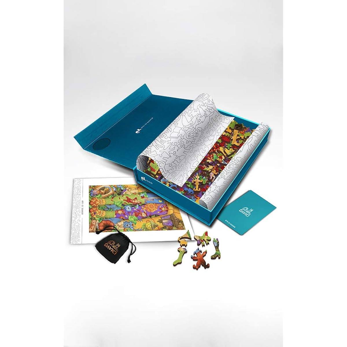DAVICI World Famous Wooden Jigsaw Puzzle for Adults and Kids, Masterpiece Wooden Jigsaw Puzzle, Cut to Shape Objects and Characters, 250 Pieces, Collection 2, Stockings