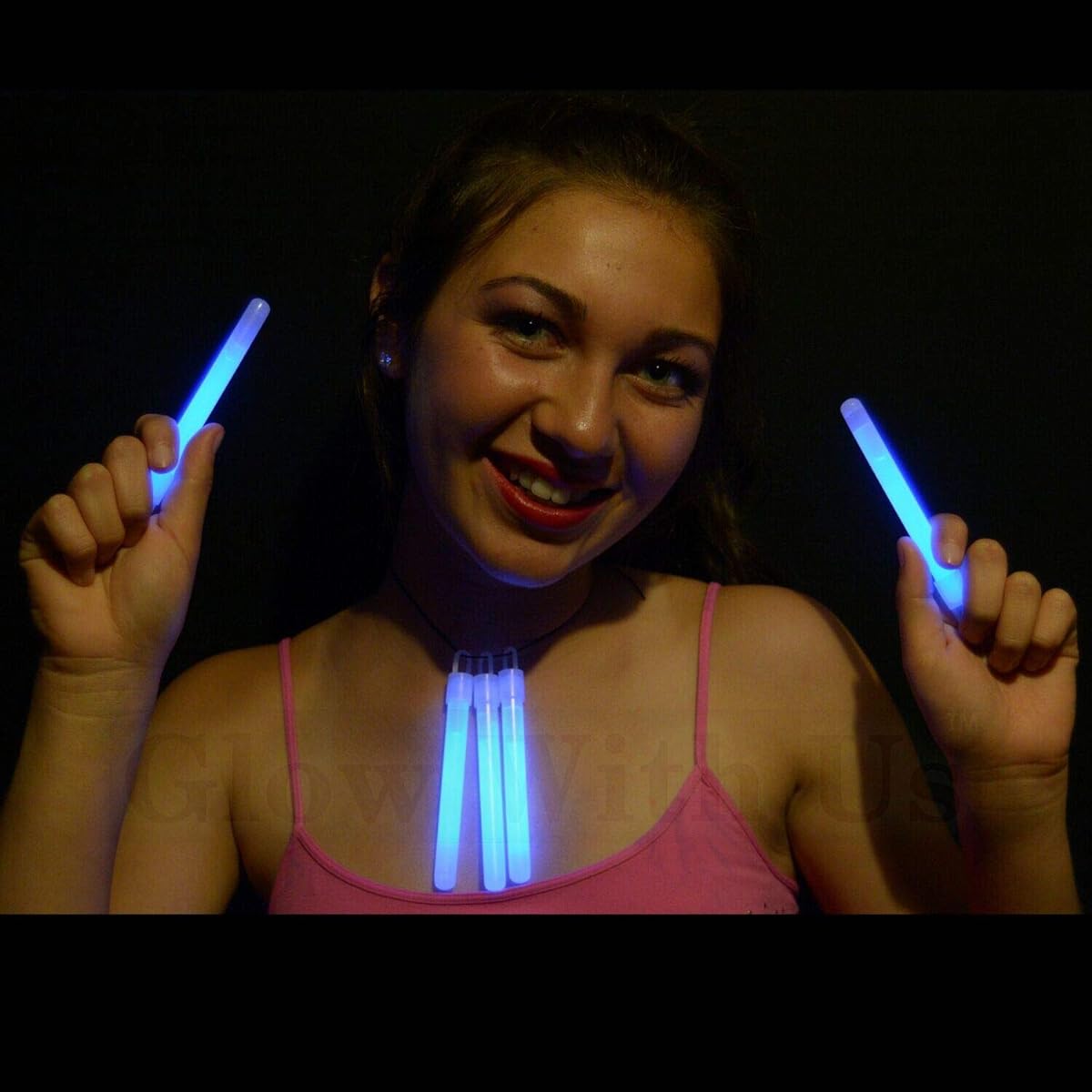 [Glow With Us] Glow With Us Glow Sticks Bulk Wholesale, 100 4 Glow Stick Light Sticks Blue + 100 FREE Glow Bracelets [Parallel Import]