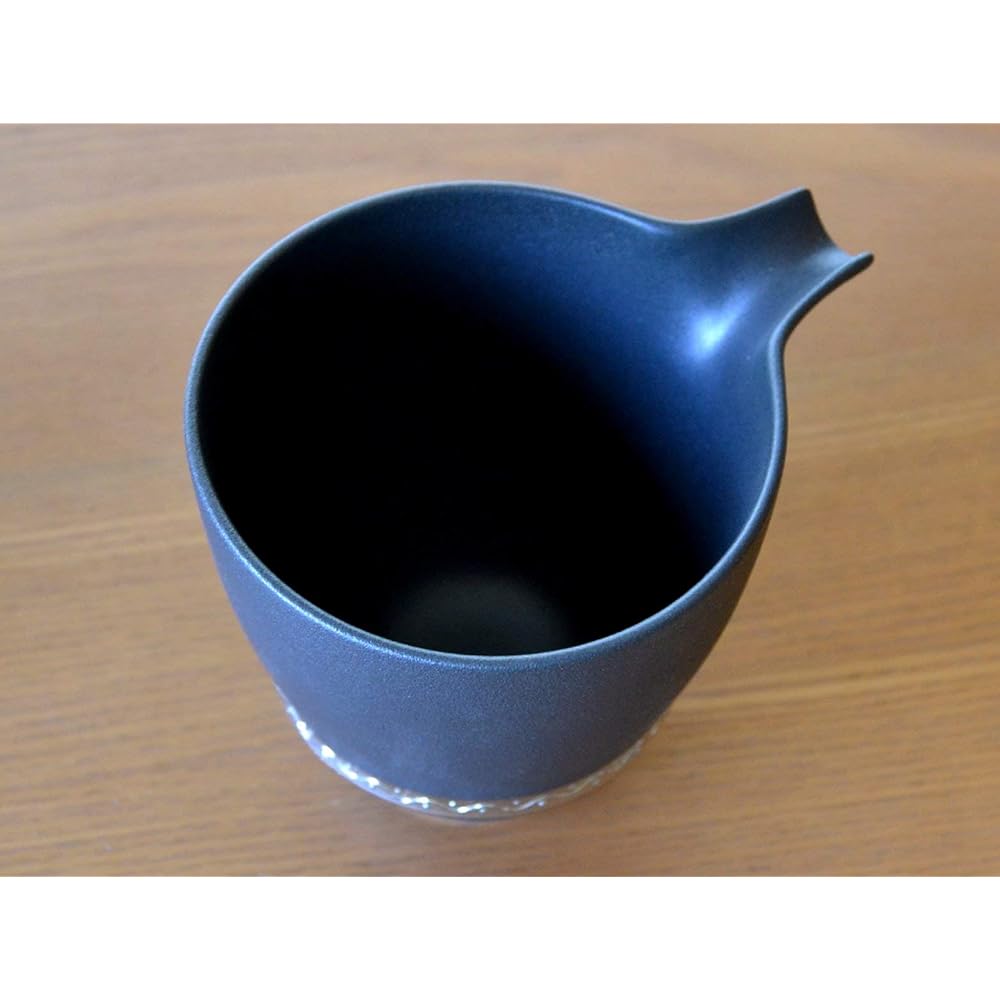 Liquor set, Tokkuri Ochoko set, Arita ware, wooden box, 1 sake bottle, 2 sake cups set, Takumi no Kura, Ibushi silver, ceramic, made in Japan