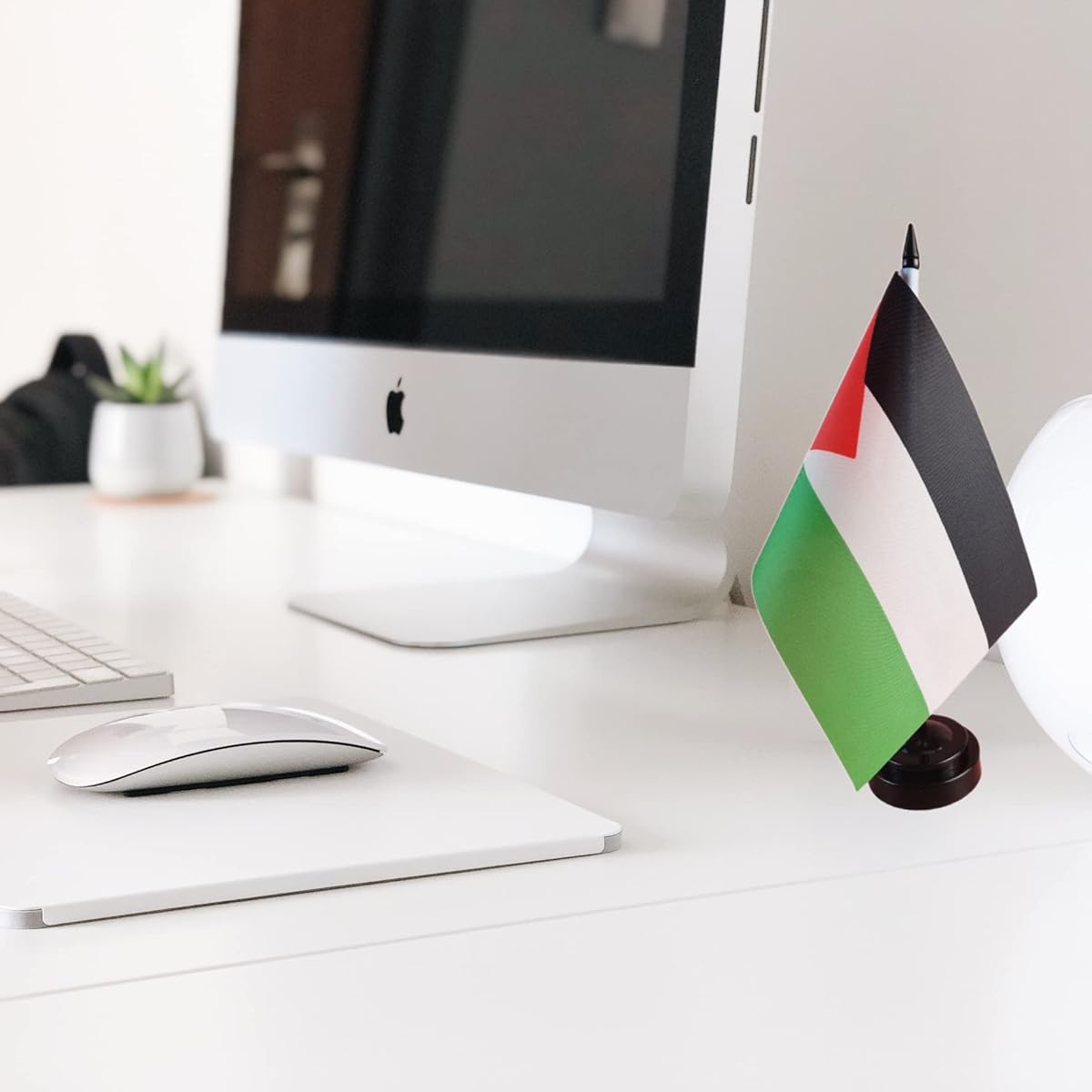 Palestine Table Flag, Palestinian Desk Flag, Palestinian People Flag, Palestinian Flag Set, Office Flags, Table Decorations, 8 x 5.5 Inch, Vibrant Color and Fade Resistant