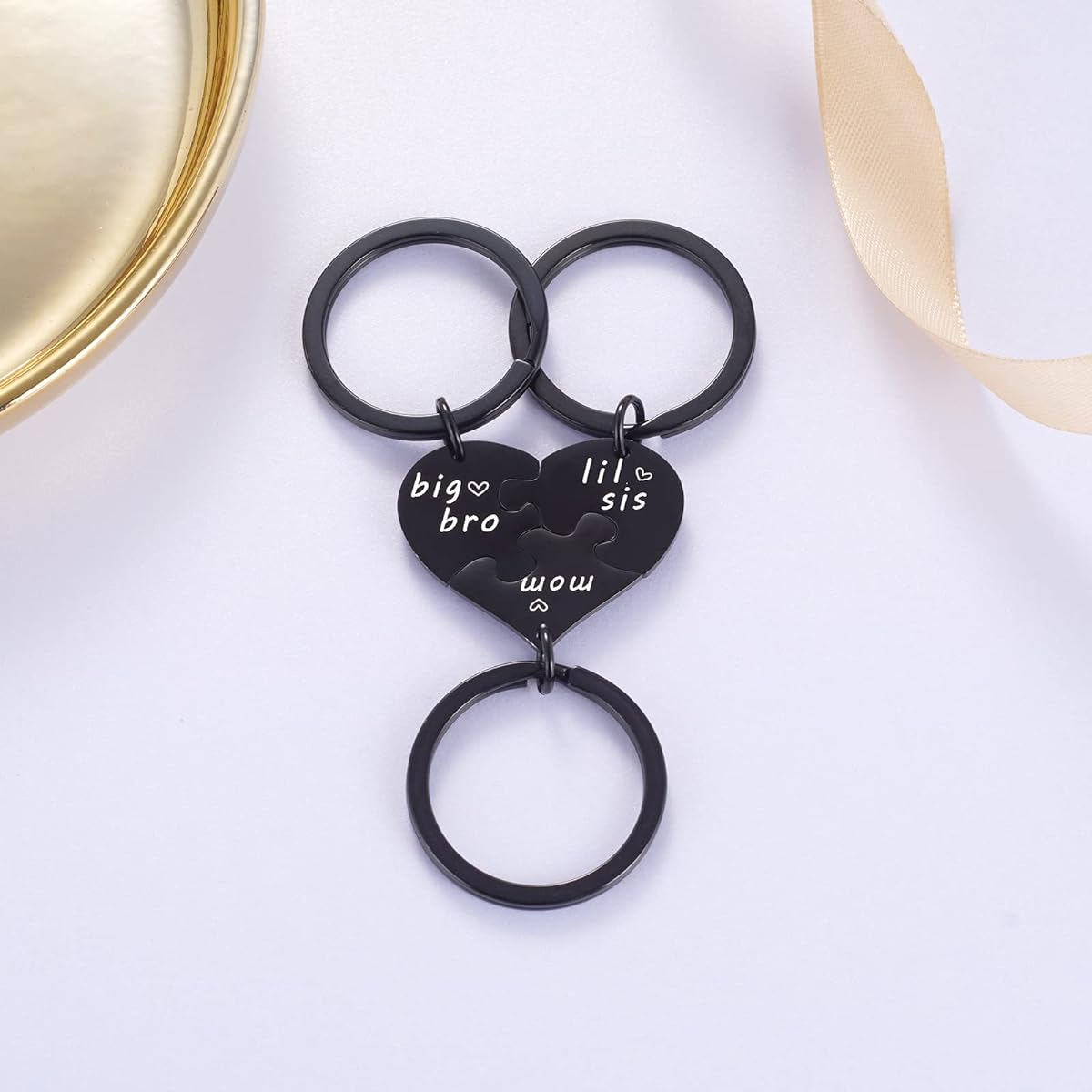 Ralukiia 3 Piece Mother Son Daughter Heart Puzzle Piece Necklace Set Gift for Mom Big Bro Lil Sis Family Jewelry