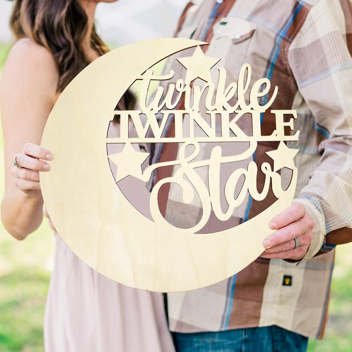 Twinkle Twinkle Little Star Wooden Sign Wall Decor Moon Star Wooden Door Hanging Art for Party Baby Shower Party Supplies Family Love Quotes Wooden Art Plaque for Kids Wife Bedroom Nursery