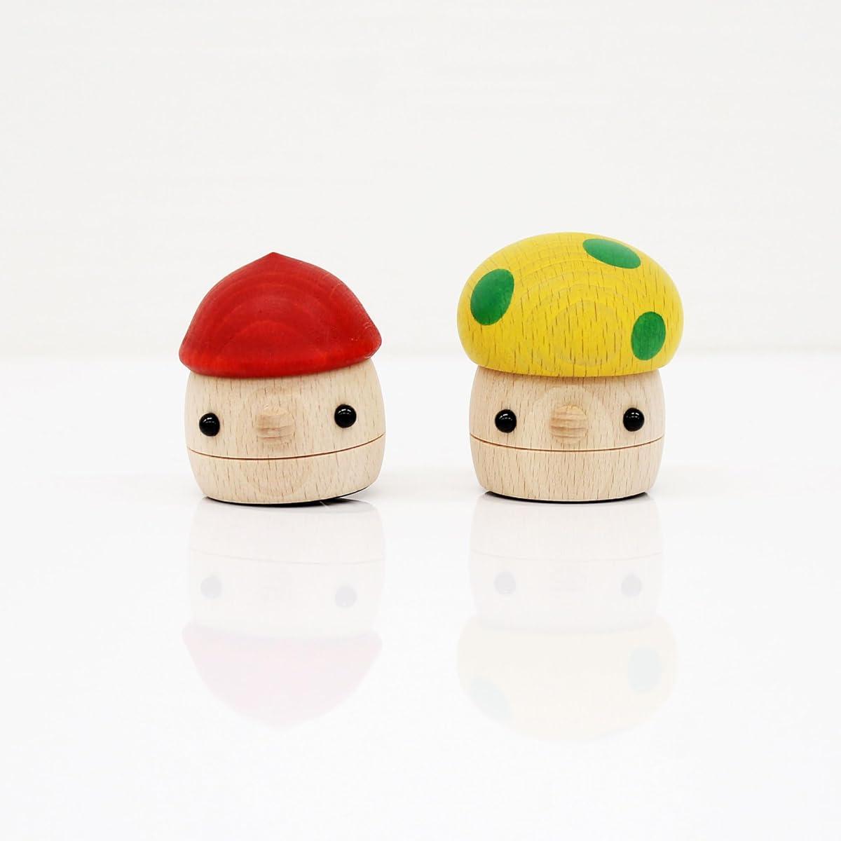 Toy Komamu Acorn Hill (Small) Set (1 Rolling Acorn, 1 Mushroom Acorn, 1 Small Acorn Hill) [Wooden Toy] Made in Japan