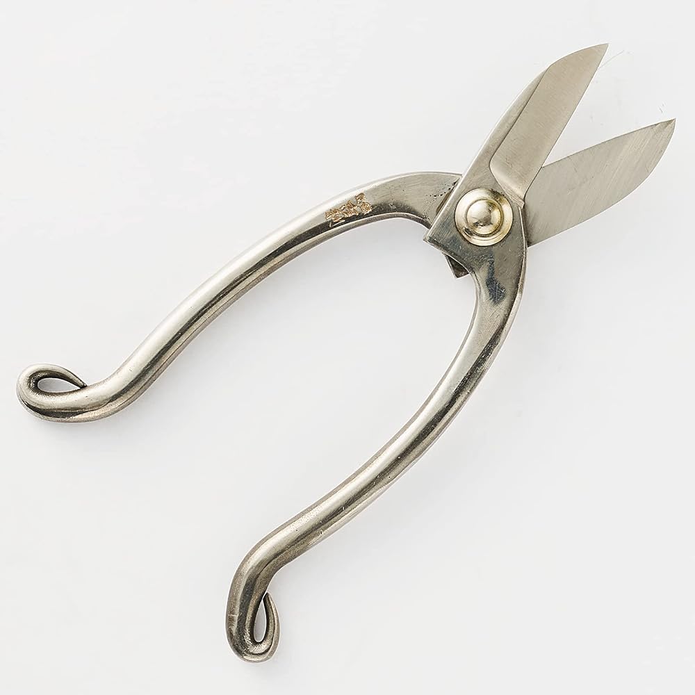 Aguri no Kura Geely Ikenobo scissors Stainless steel and rust resistant Made in Japan Made in Sanjo, Niigata Prefecture Handcrafted by blacksmiths Wooden scissors For plants, garden trees, flower arrangements, and bonsai