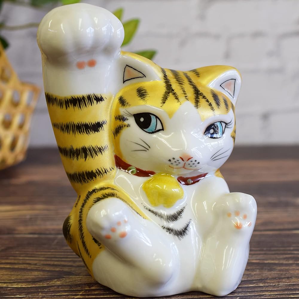 Right Hand Lucky Cat Ornament Ceramic Kutani Ware Strong Arm Lucky Cat Gold Color Feng Shui Good Luck Interior Japanese Style Accessories