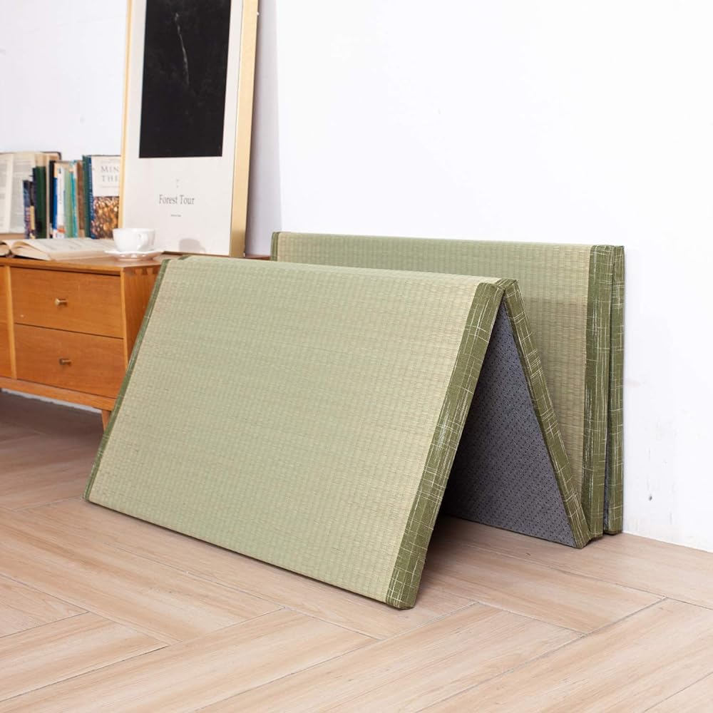 MustMat Foldable Unit Tatami Igusa Mattress 4-fold Unit Tatami Standing Tatami Futon Antibacterial Odor Resistant Mildew Resistant 90x200x3.5cm