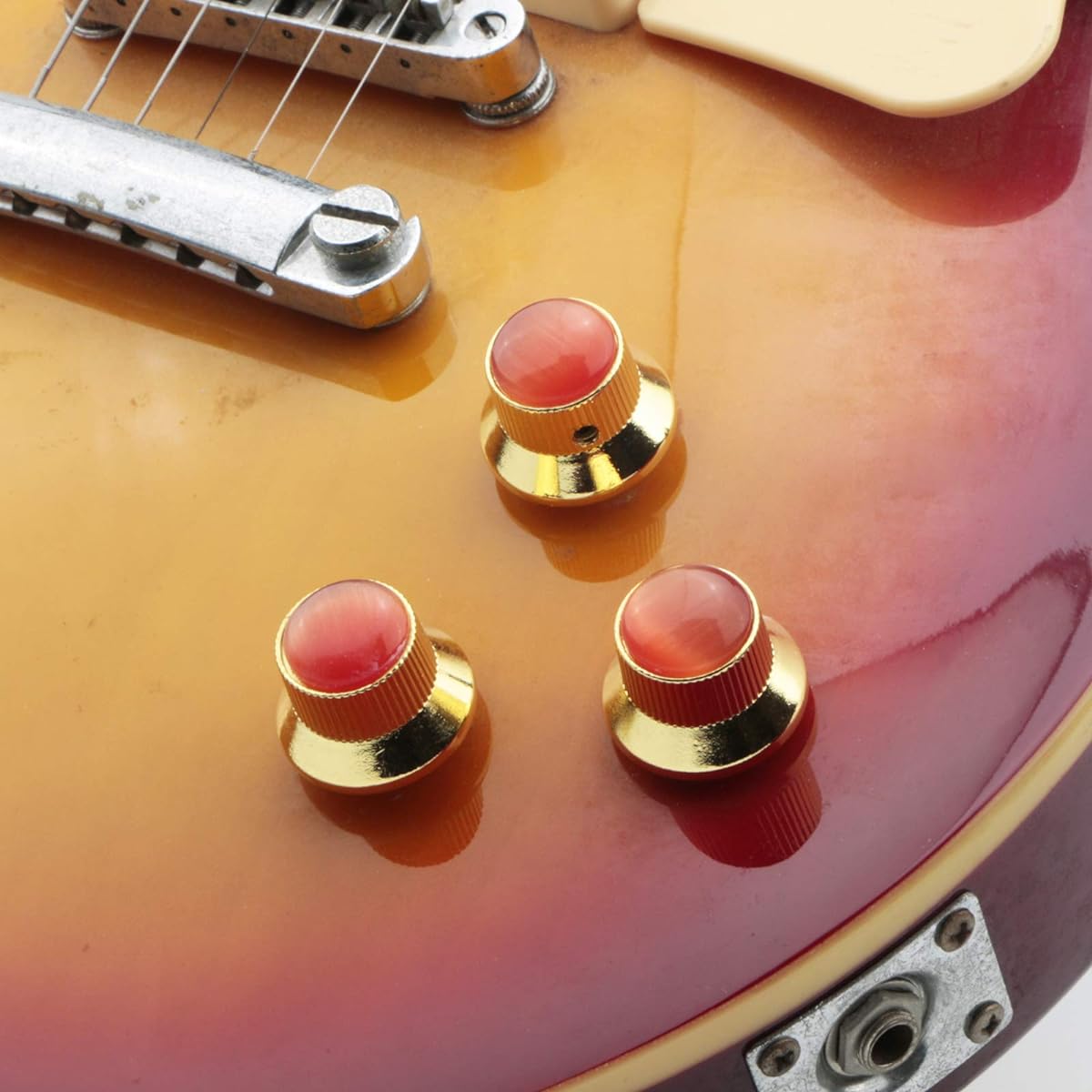 Swhmc Metal Guitar Control Knob Volume Adjustment Dome Knob Guitar Bass Parts Replacement (Golden) 3 Pieces