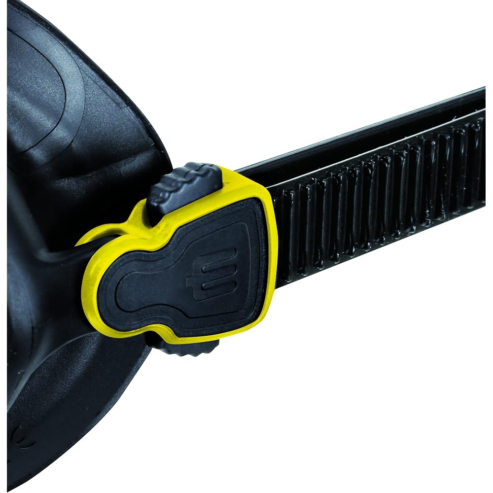 O.ME.R Wolf Mask Black/Yellow 610148