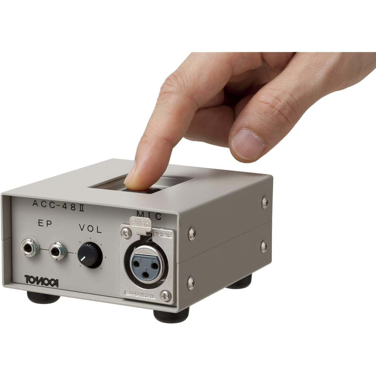 TOMOCA ACC-48Ⅱ Cuff switch (for condenser microphones, phantom passing type) A staple in the Ana booth Turns the signal on and off with one touch. (Compatible with switch type phantom) Purely made in Japan