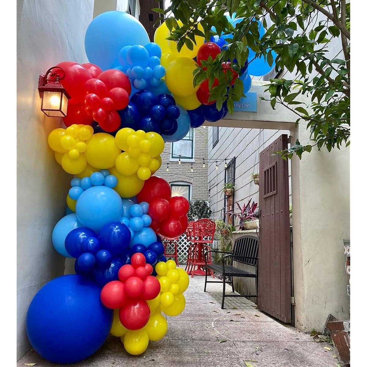 DIY Balloon Garland Kit 142pcs Blue Red Yellow Balloon Arch Kit for Carnival Circus Sonic Birthday Party Supplies Baby Shower Bridal Shower Gender Reveal Party